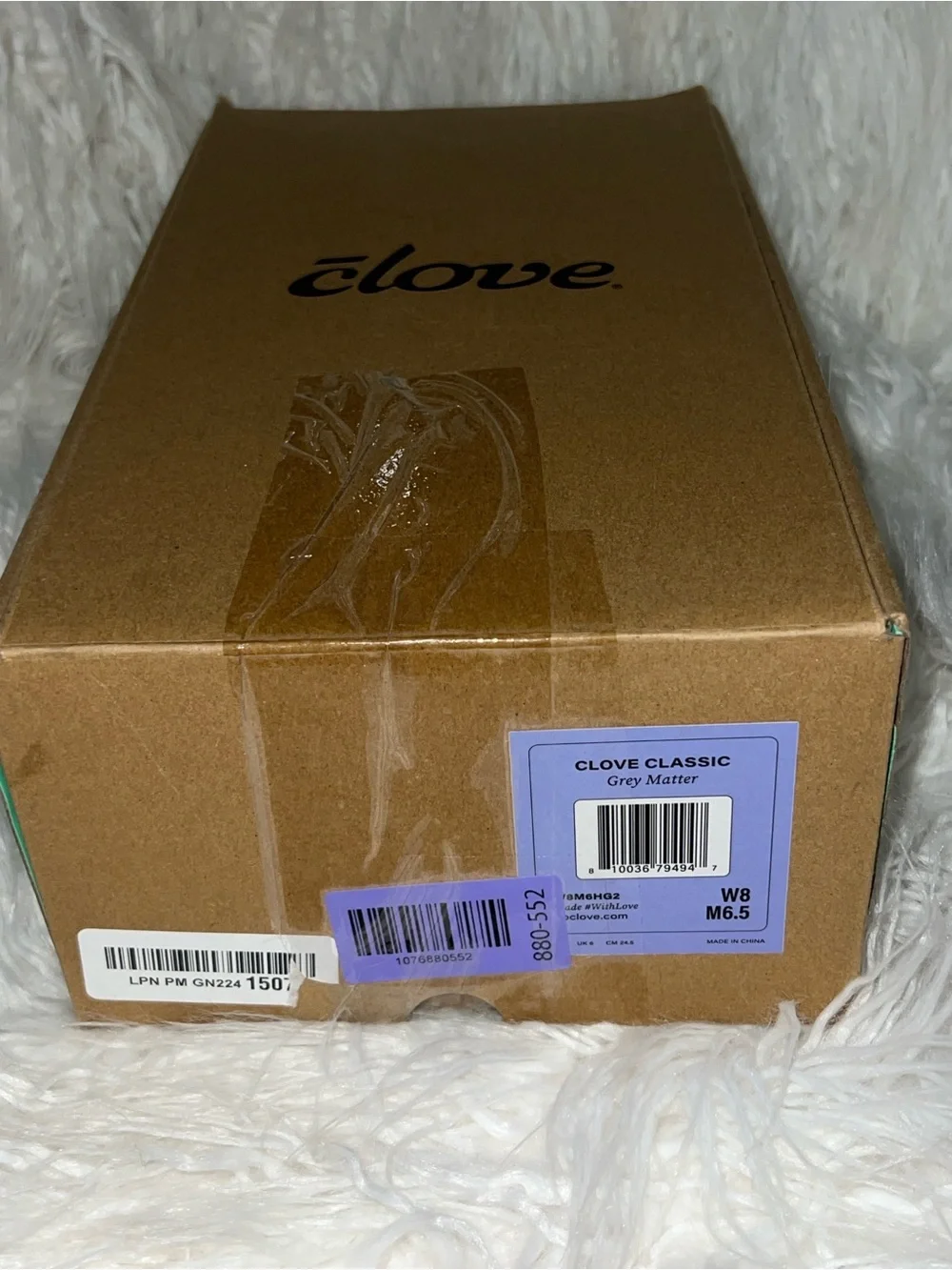 NIB Clove Classic women's sneaker W8/M6 Light grey upper with soft blue and teal